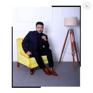 Dr. Pariitosh Mallik1